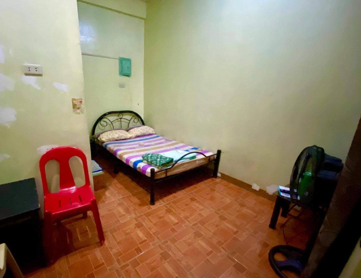 Belen Favila Transient Rooms Near Airport Terminal 3 Manila Exterior photo